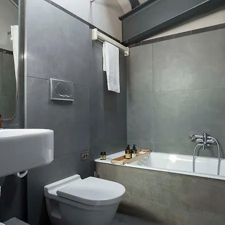 Familia Vathy (Ithaca)